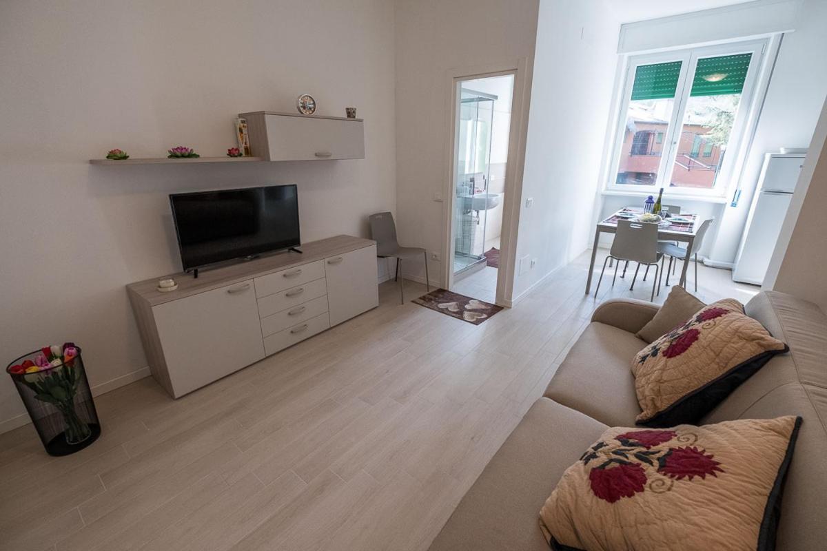 Olivia New Apt With - Ac Монтероссо-аль-Маре Экстерьер фото